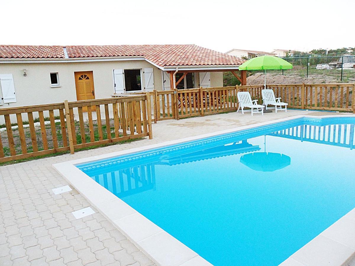 Etang Vallier Resort Brossac Room photo