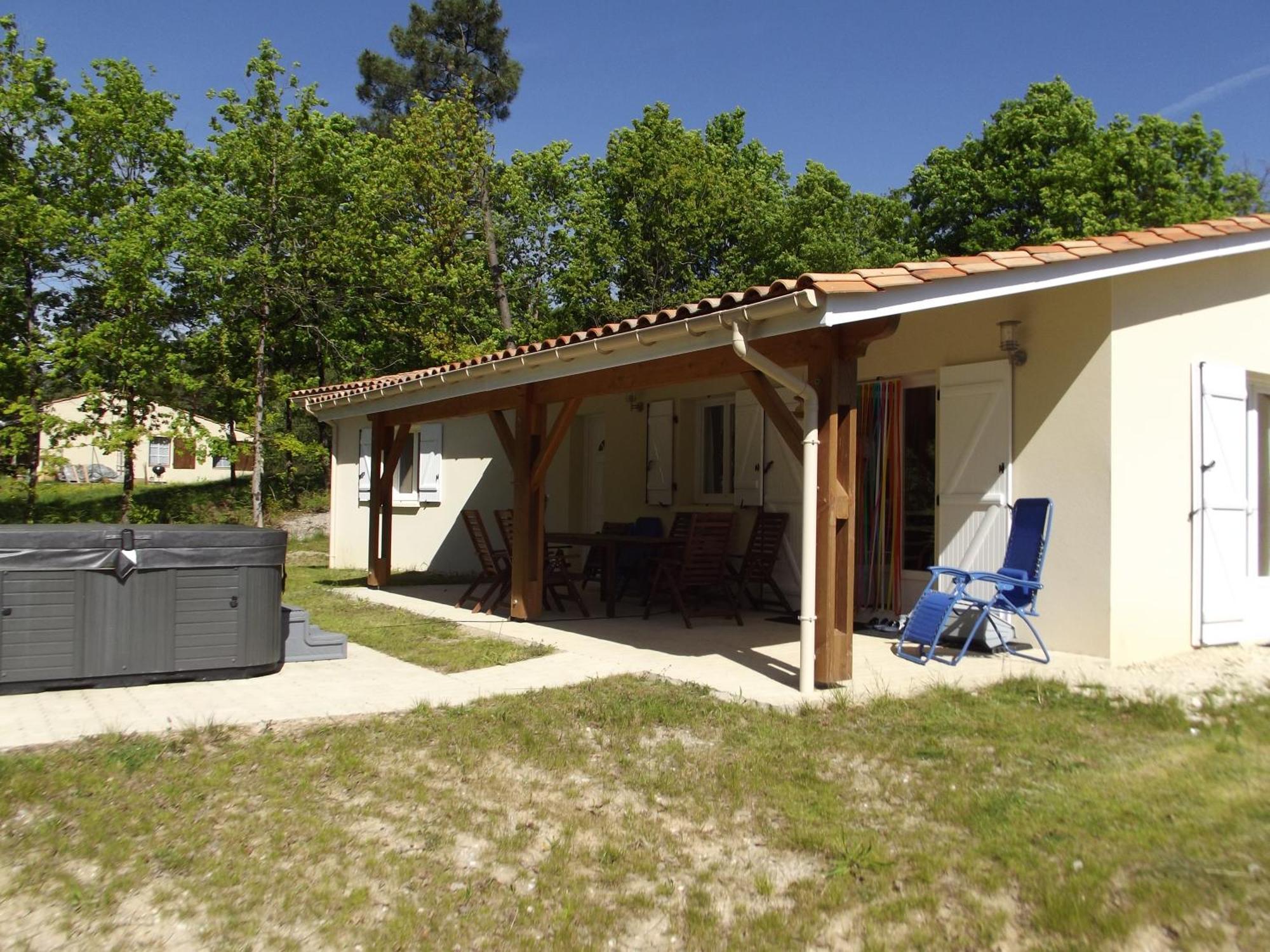 Etang Vallier Resort Brossac Exterior photo