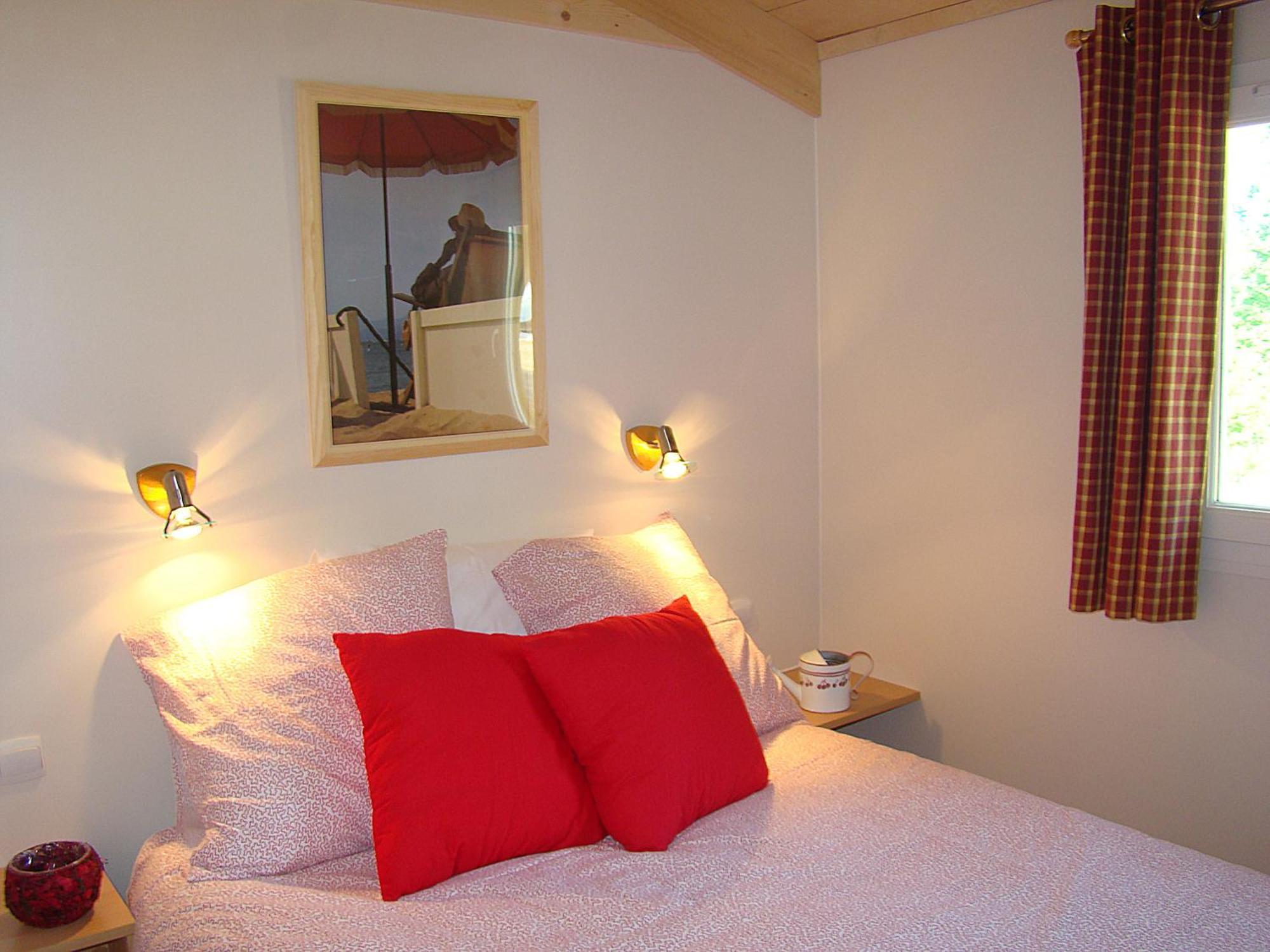 Etang Vallier Resort Brossac Room photo